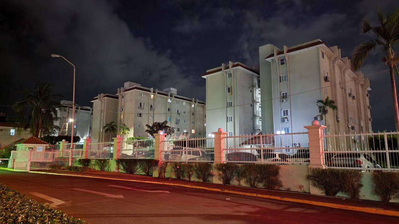 Апартаменты Oaklands Oasis Кингстон Экстерьер фото
